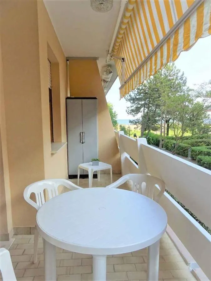 Apartment In Bibione 42846